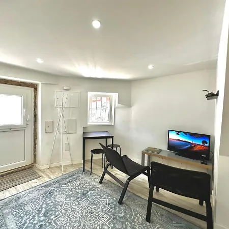 Cozy Tiny House Lisbon